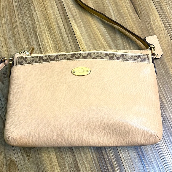 Coach Crossbody Purse With Pop Up Logo Pouch - Picture 3 of 9
